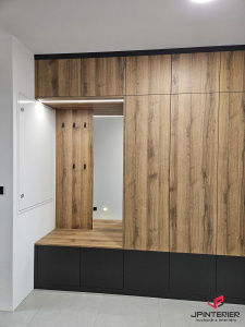 Antracit v kombinaci s dubem sharman