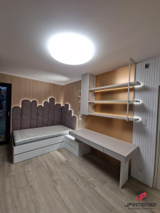 Kašmír v kombinaci s bílou matnou